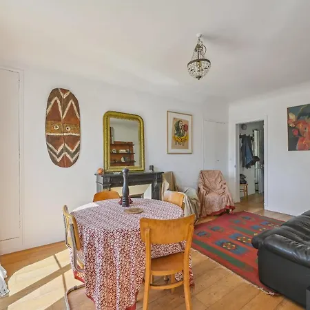 40 M Near The Canal Saint-martin Parigi